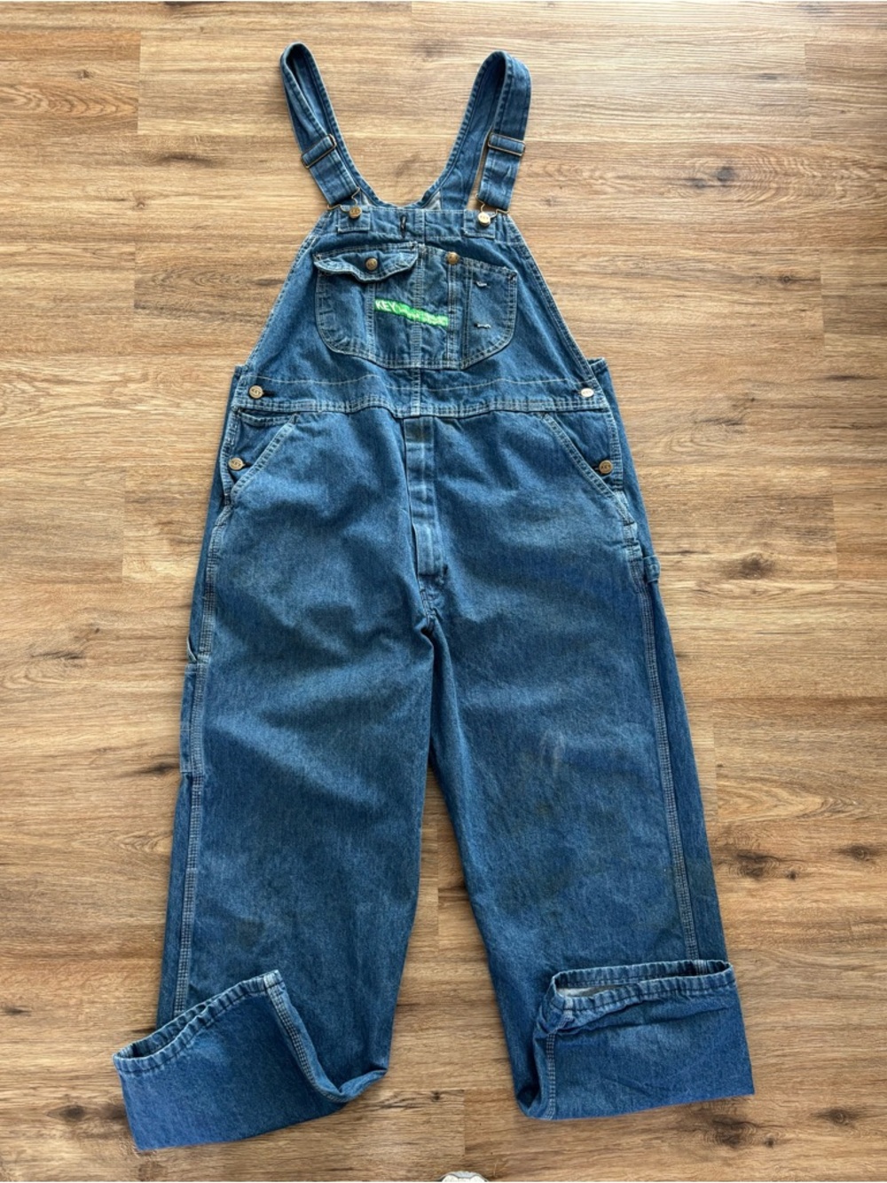 Bib overalls Key Imperial vtg 40 x 30. Zero rips or fraying. Preloved